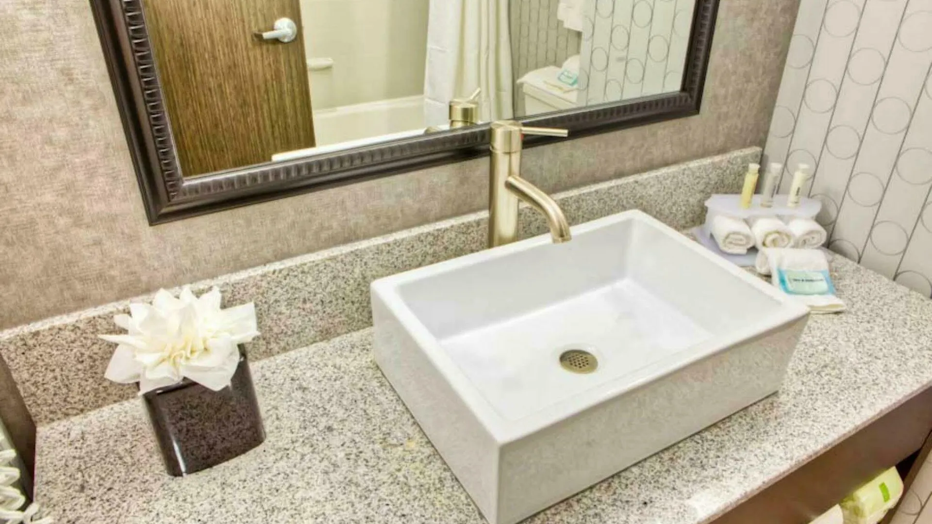 Holiday Inn Express & Suites Columbus - Polaris, An Ihg Hotel 3*,  United States