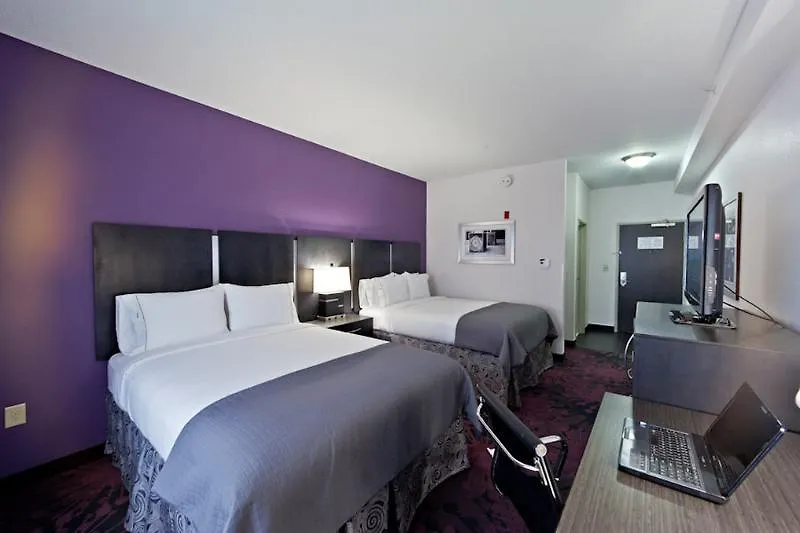 Holiday Inn Express & Suites Columbus - Polaris, An Ihg Hotel 3*,